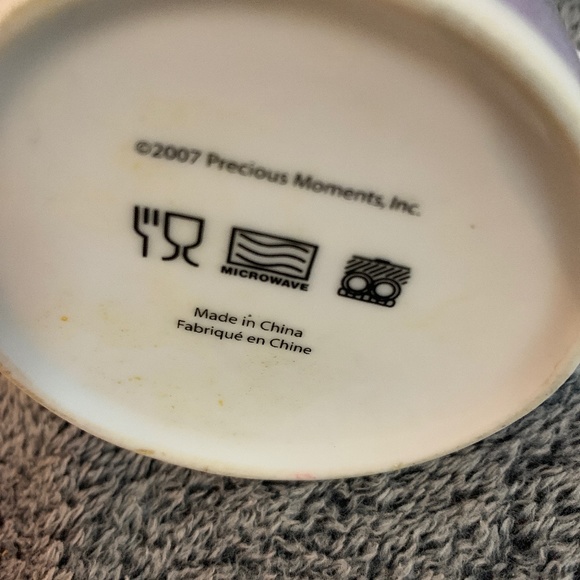 Precious Moments mug, Only Have Ice For You. - Picture 3 of 3